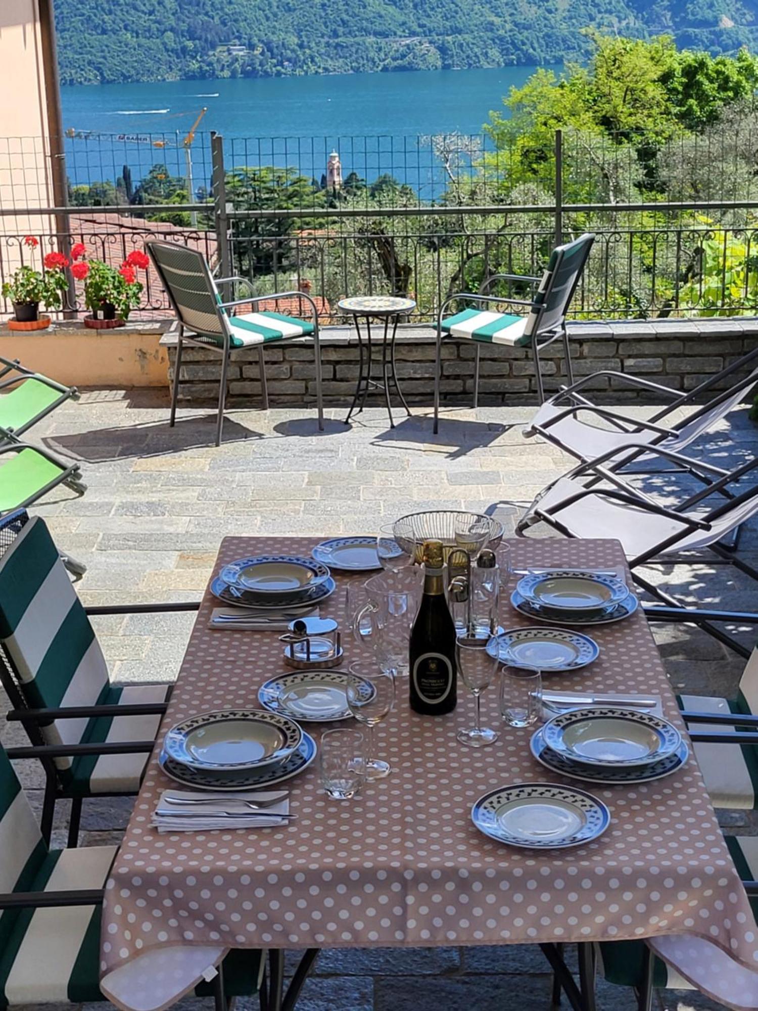 Casa Intignano - Appartamento Con Terrazzo Vista Lago Тремеццо Екстер'єр фото