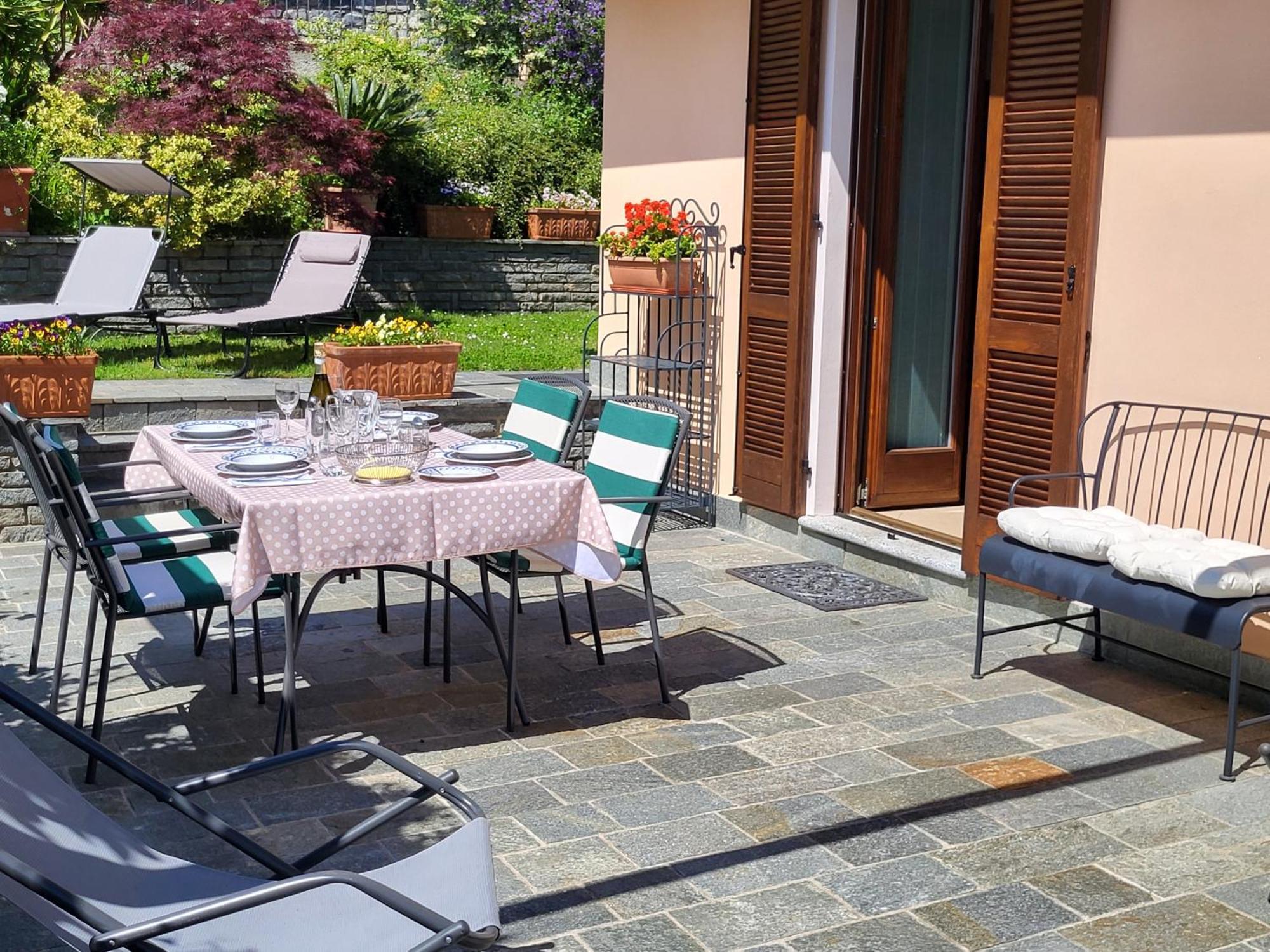 Casa Intignano - Appartamento Con Terrazzo Vista Lago Тремеццо Екстер'єр фото